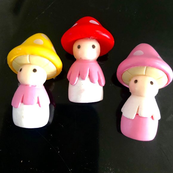 Other - 6pc Mushroom People Small Miniature Garden Plants